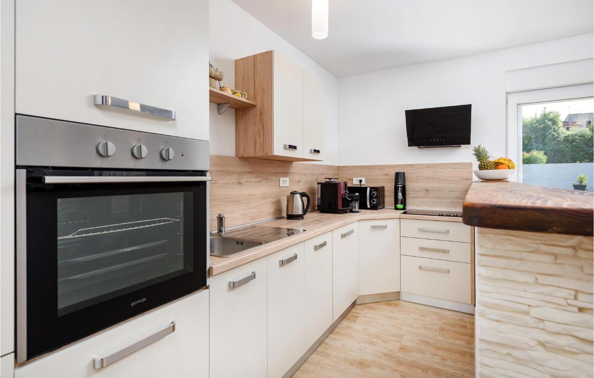 Lovely In With Wifi Holiday home *